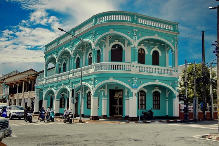 Investing in Phuket’s Real Estate Market