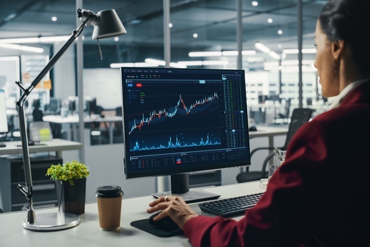 Mastering the Art of Trading Charts: How to Read and Analyze Market Trends