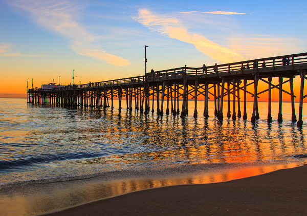 Canadian Expats in Orange County: A Comprehensive Guide to Buying a Home and Renting Out Your Canadian Property